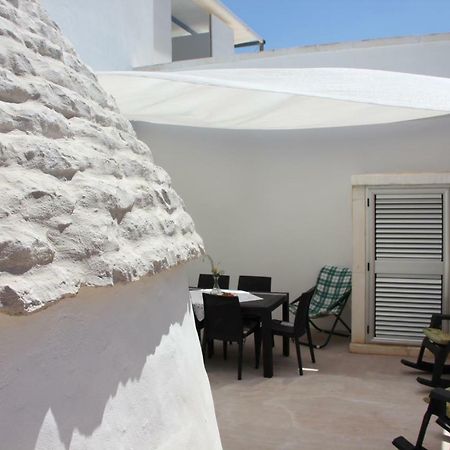 Dimora Verde B Con Trullo Masseria Poesia Cisternino Exterior photo
